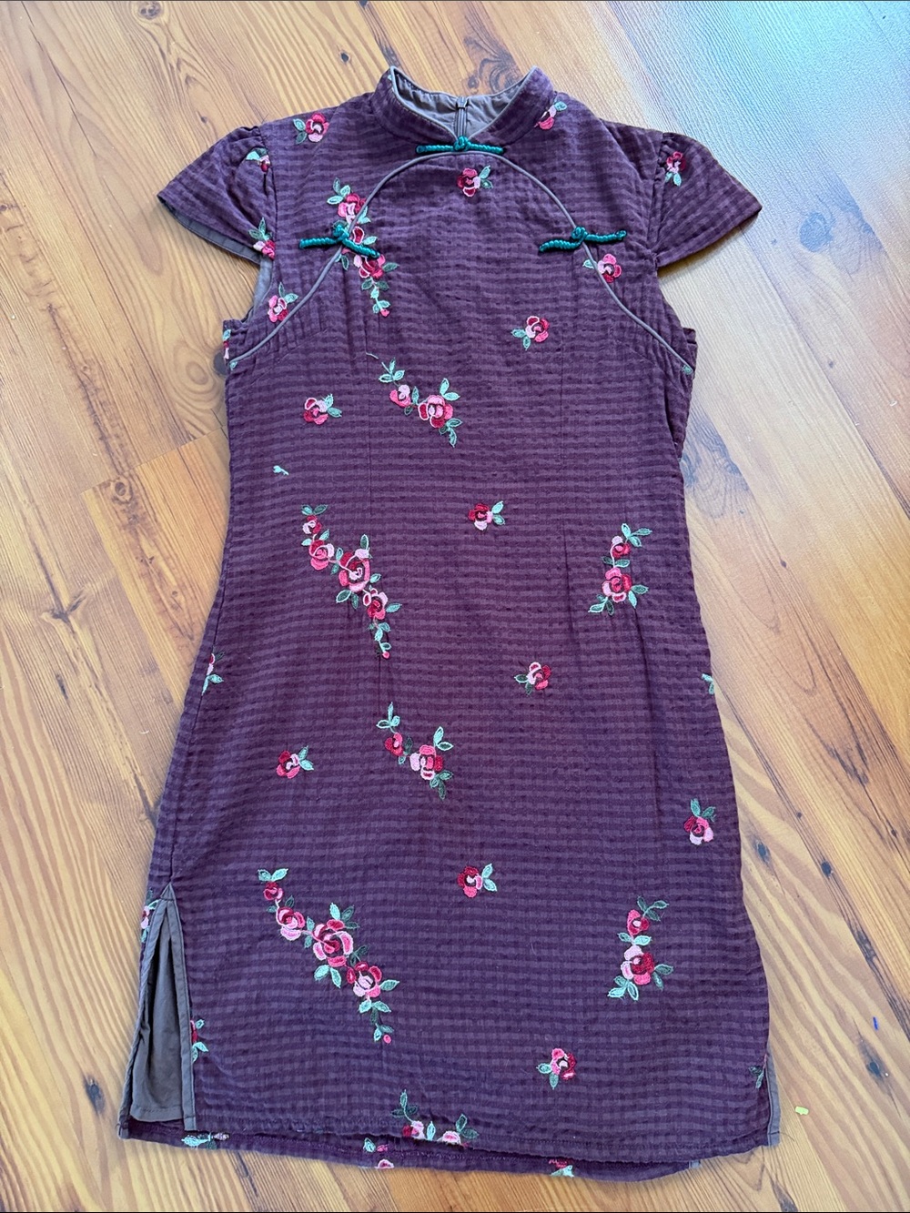 Vintage-Inspired Plum Floral Qipao Dress